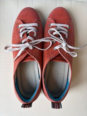 Ecco Sneakers